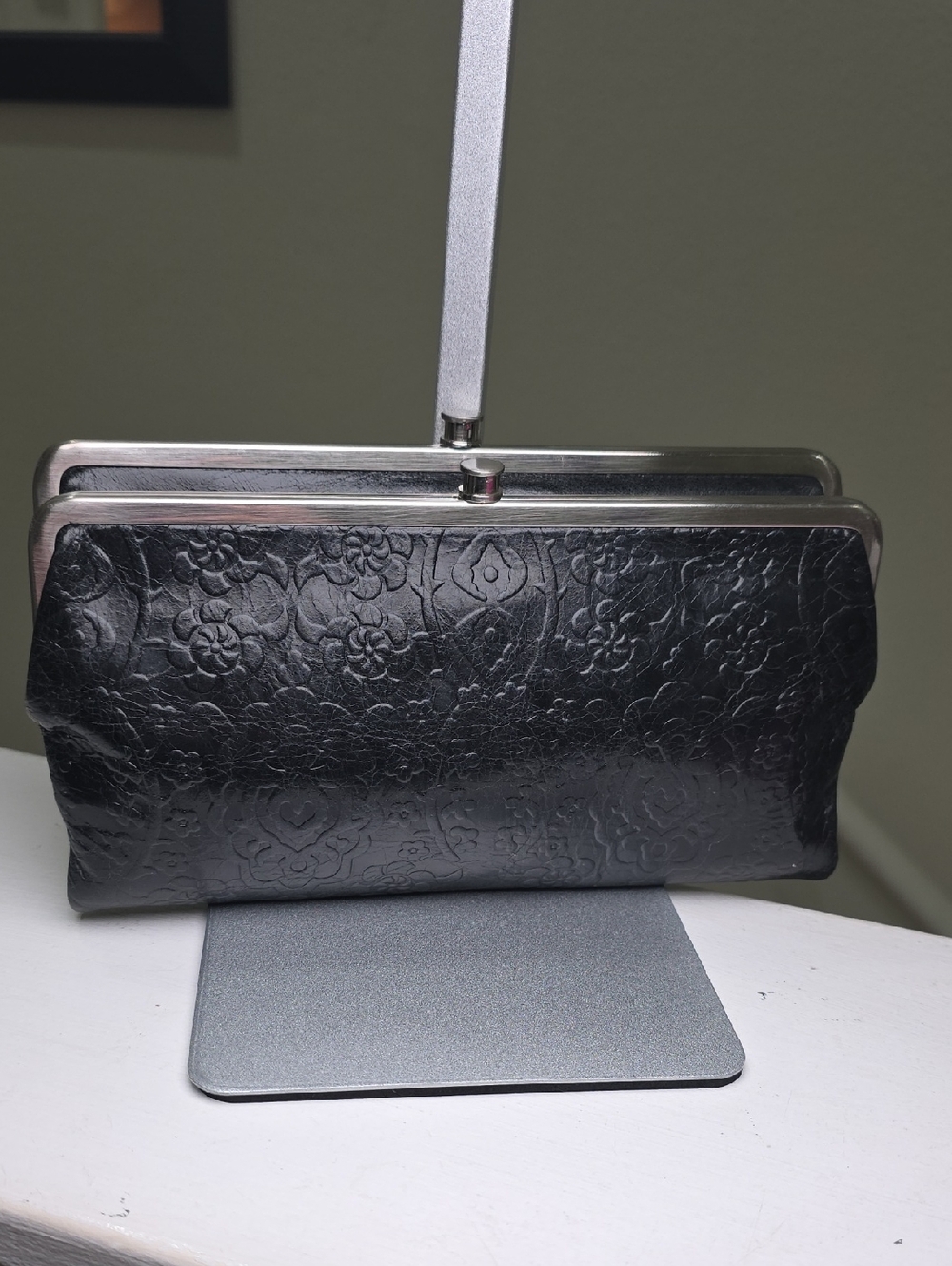 HOBO Black Leather Floral Embossed "Lauren" Double Snap Fold Open Clutch EUC - Picture 15 of 15